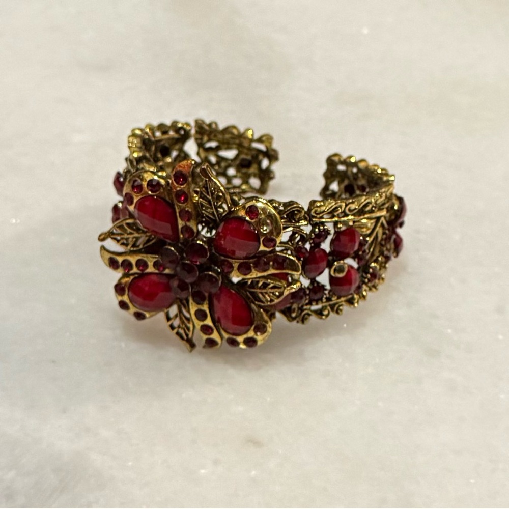 ✔️Victorian-style Red Crystal Floral Bronze Tone Flex Cuff - Picture 1 of 8